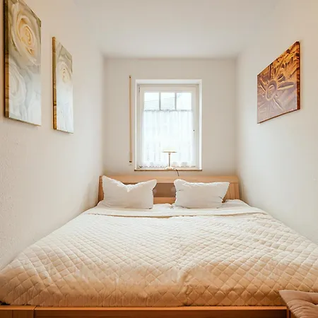 Bernsteinpark * Breege